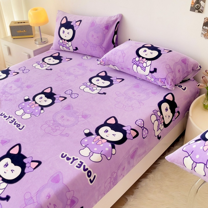 91家纺网 家纺一手货源 找家纺 艾橙家纺 2024新款A类加厚牛奶绒印花床笠 猫小姐