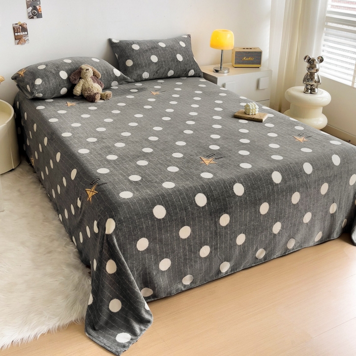 91家纺网 家纺一手货源 找家纺 艾橙家纺 2024新款A类加厚牛奶绒印花床单 幸运星