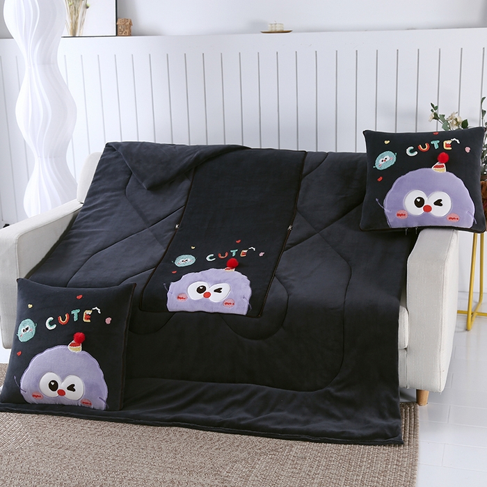 91家纺网 家纺一手货源 找家纺 （总）素玖抱枕被 2024新款牛奶绒亲肤刺绣抱枕被-可爱球球