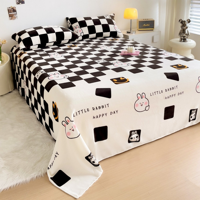 91家纺网 家纺一手货源 找家纺 艾橙家纺 2024新款A类加厚牛奶绒印花床单 棋盘兔