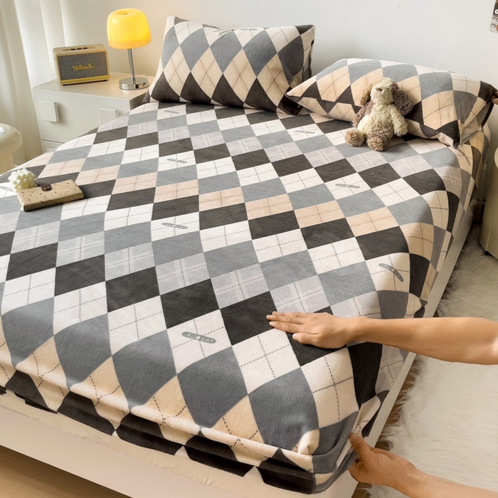 91家纺网 家纺一手货源 找家纺 艾橙家纺 2024新款A类加厚牛奶绒印花床笠 极简生活