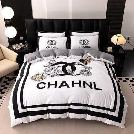 91家纺网 家纺一手货源 找家纺 色鬼布艺 2024新款网红轻奢大版斜纹全棉数码印花四件套 白香花