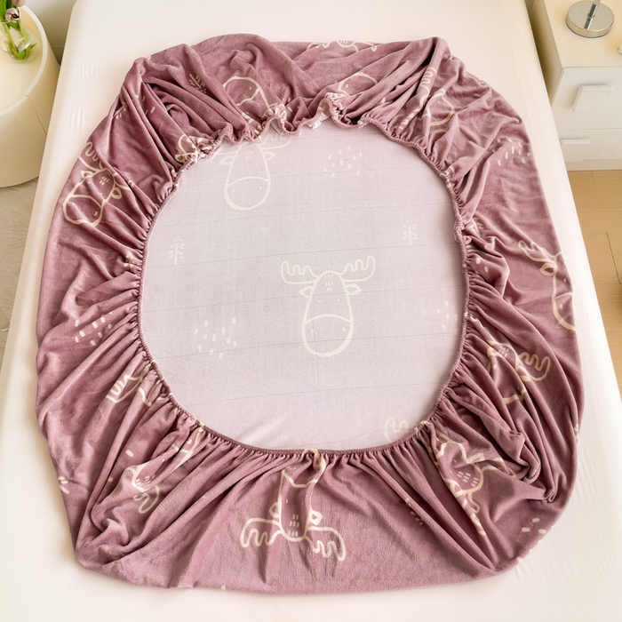 91家纺网 家纺一手货源 找家纺 艾橙家纺 2024新款A类加厚牛奶绒印花床笠 北欧生活