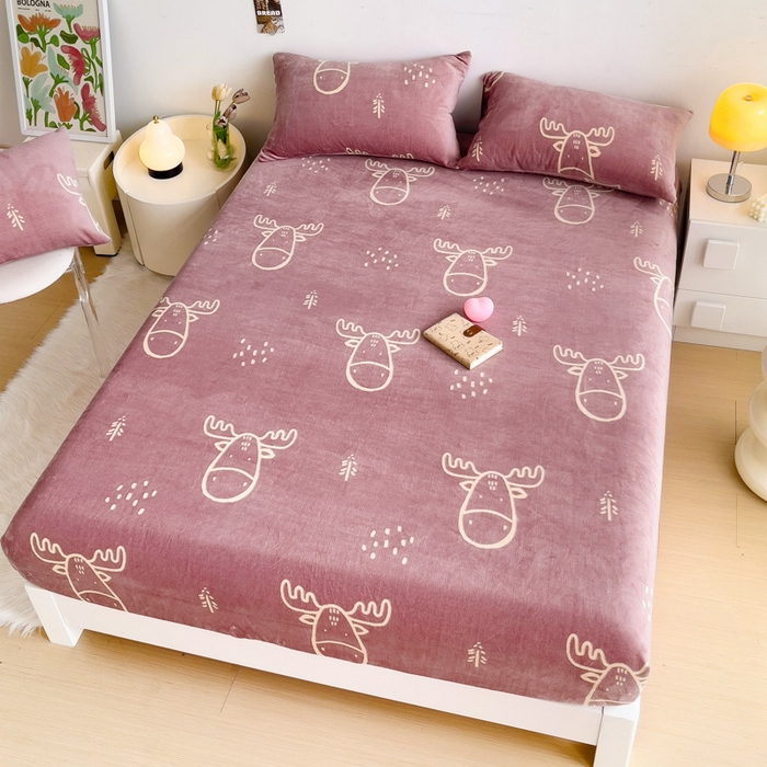 91家纺网 家纺一手货源 找家纺 艾橙家纺 2024新款A类加厚牛奶绒印花床笠 北欧生活