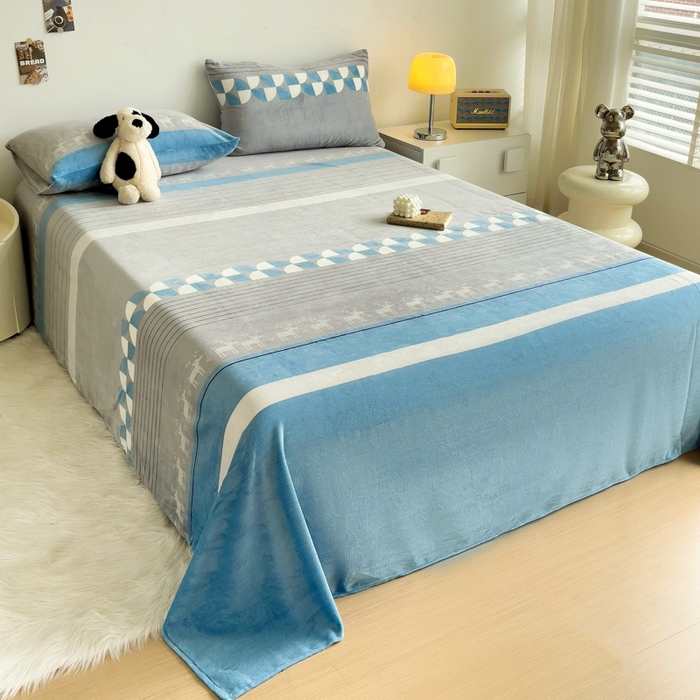 91家纺网 家纺一手货源 找家纺 艾橙家纺 2024新款A类加厚牛奶绒印花床单 风车小鹿