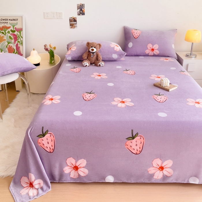 91家纺网 家纺一手货源 找家纺 艾橙家纺 2024新款A类加厚牛奶绒印花床单 香妃草莓