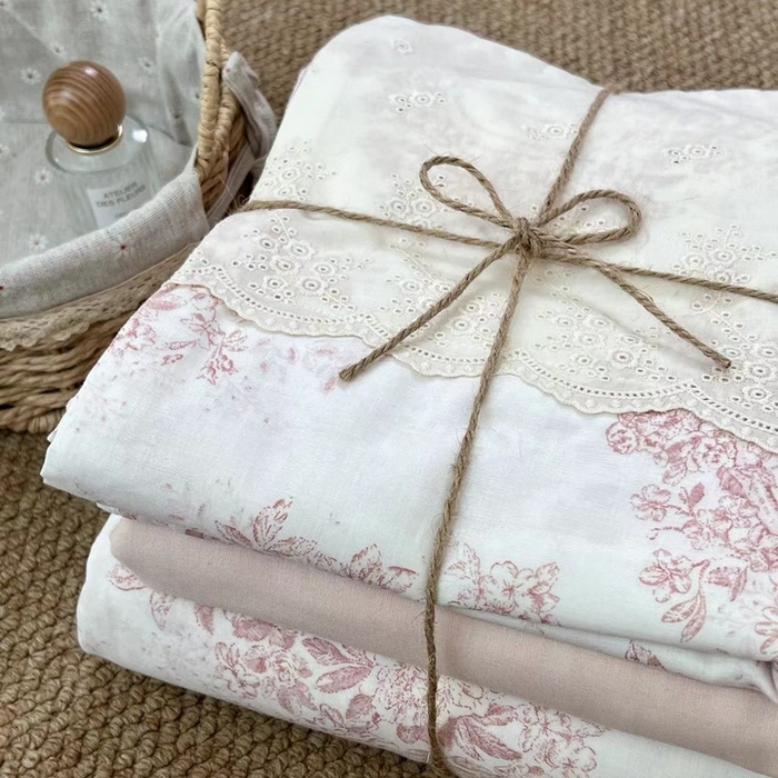 91家纺网 家纺一手货源 找家纺 2024新款全棉印花双层纱四件套--蕾丝花边款 真我