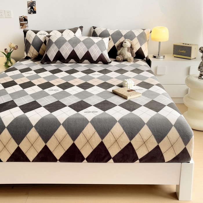 91家纺网 家纺一手货源 找家纺 艾橙家纺 2024新款A类加厚牛奶绒印花床笠 极简生活