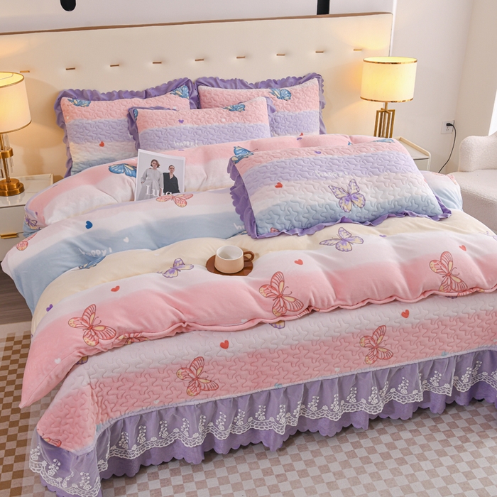 91家纺网 家纺一手货源 找家纺 雅眠居2024新款直播爆款牛奶绒印花床盖四件套双层蕾丝花边床裙单件三件套 浪漫蝴蝶