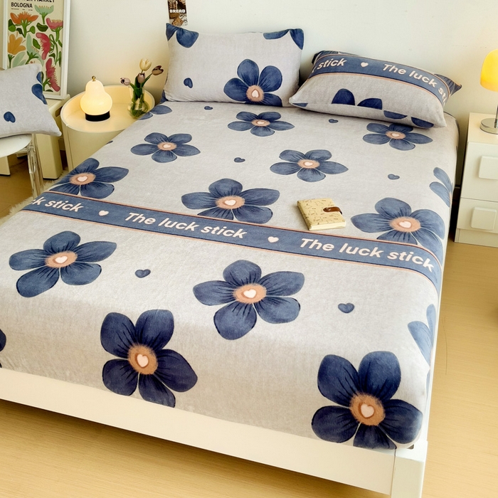 91家纺网 家纺一手货源 找家纺 艾橙家纺 2024新款A类加厚牛奶绒印花床笠 优雅生活