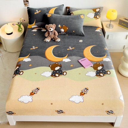 91家纺网 家纺一手货源 找家纺 （总）艾橙家纺 2024新款A类加厚牛奶绒印花床笠