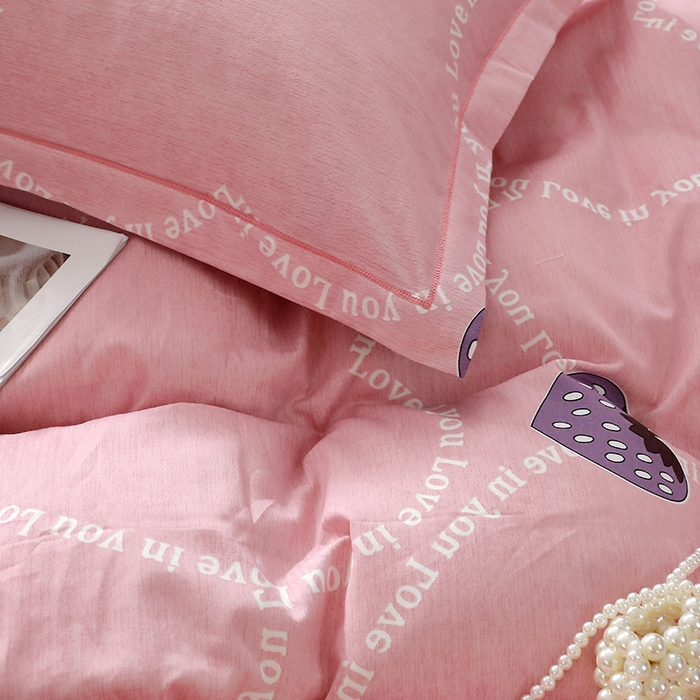 91家纺网 家纺一手货源 找家纺 晶缦家纺 2024新款叶语系纯棉全棉生态磨毛多规格四件套 炫动草莓粉