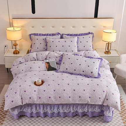 91家纺网 家纺一手货源 找家纺 （总）雅眠居 2025新款直播爆款牛奶绒印花床盖四件套双层蕾丝花边床裙单件三件套