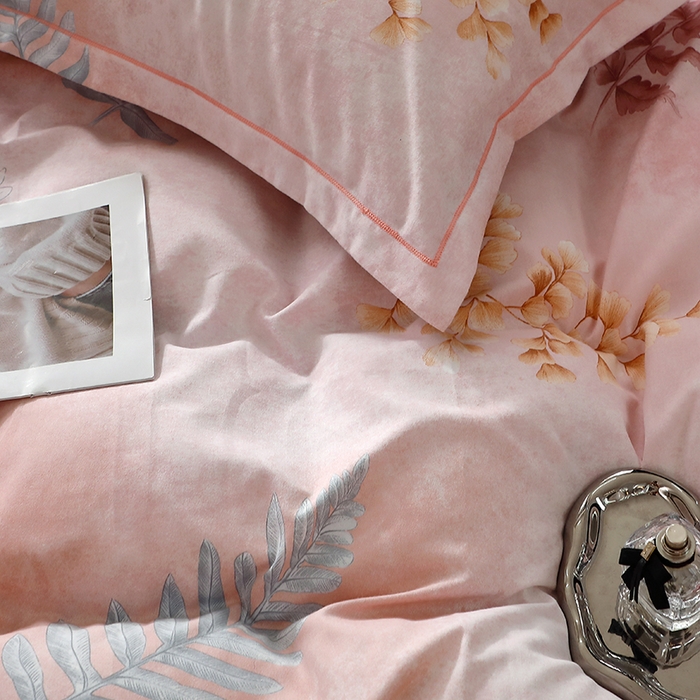 91家纺网 家纺一手货源 找家纺 晶缦家纺 2024新款叶语系纯棉全棉生态磨毛多规格四件套 花羽庭粉