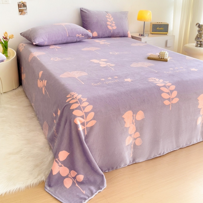 91家纺网 家纺一手货源 找家纺 艾橙家纺 2024新款A类加厚牛奶绒印花床单 银杏叶