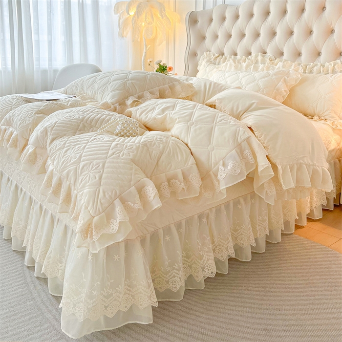 91家纺网 家纺一手货源 找家纺 虹星家纺 2024新款A类水洗棉夹棉床盖四件套 花黛-浅米色