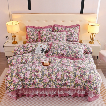 91家纺网 家纺一手货源 找家纺 （总）雅眠居2024新款直播爆款牛奶绒印花床盖四件套双层蕾丝花边床裙单件三件套