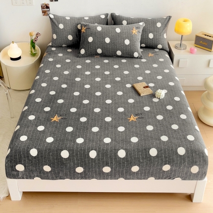 91家纺网 家纺一手货源 找家纺 （总）艾橙家纺 2024新款A类加厚牛奶绒印花床笠