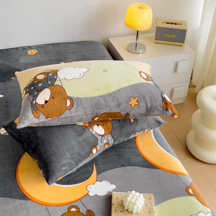 91家纺网 家纺一手货源 找家纺 艾橙家纺 2024新款A类加厚牛奶绒印花床单 梦星空