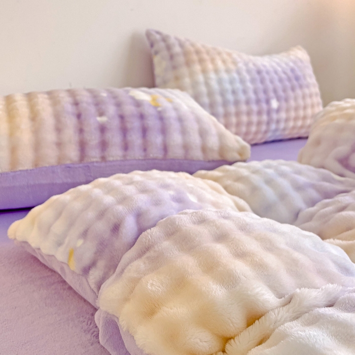 91家纺网 家纺一手货源 找家纺 金爱家 2024新款A类高克重云朵牛奶泡泡绒四件套 泡泡绒-星空紫