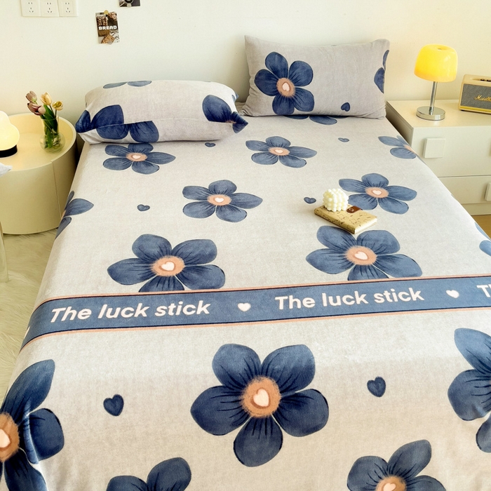 91家纺网 家纺一手货源 找家纺 艾橙家纺 2024新款A类加厚牛奶绒印花床单 优雅生活