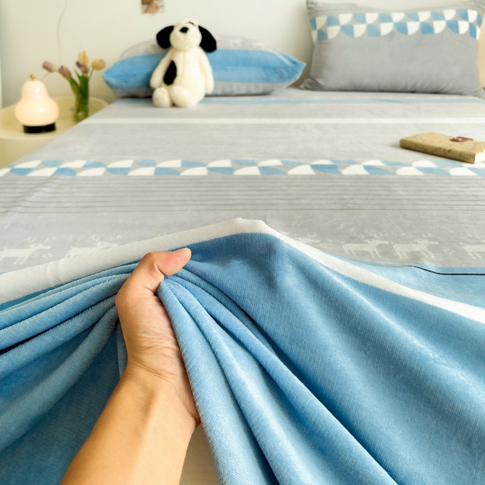 91家纺网 家纺一手货源 找家纺 艾橙家纺 2024新款A类加厚牛奶绒印花床单 风车小鹿