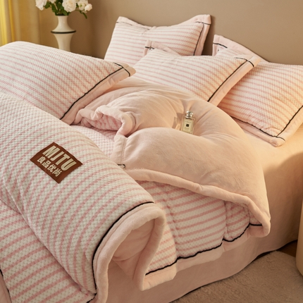 91家纺网 家纺一手货源 找家纺 2024新款加厚贝贝绒牛奶绒可拆洗冬被 被子被芯 贝贝绒-悠粉