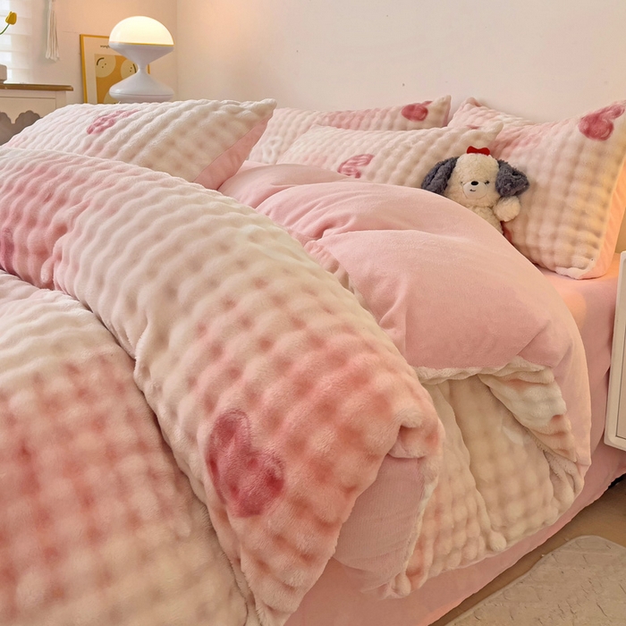 91家纺网 家纺一手货源 找家纺 （总）金爱家 2024新款A类高克重云朵牛奶泡泡绒四件套