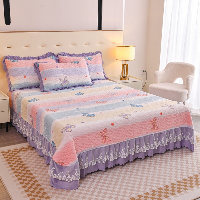 91家纺网 家纺一手货源 找家纺 雅眠居2024新款直播爆款牛奶绒印花床盖四件套双层蕾丝花边床裙单件三件套 浪漫蝴蝶