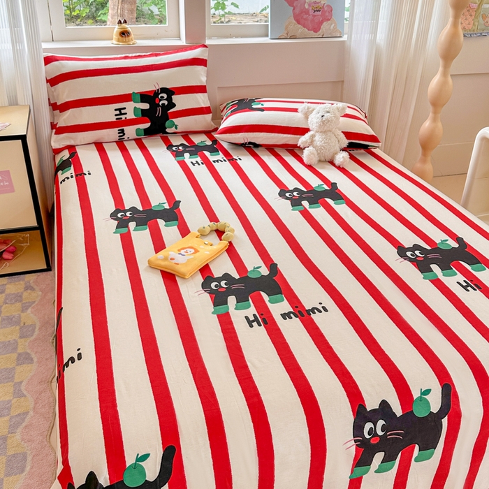 91家纺网 家纺一手货源 找家纺 吉象家纺 2024新款高支密全棉印花单床单 红线条小黑猫