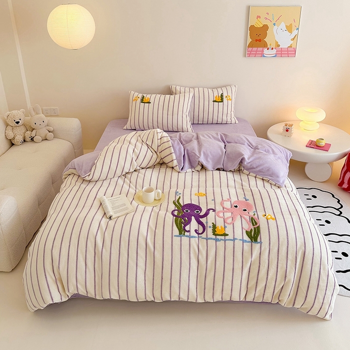 91家纺网 家纺一手货源 找家纺 沐棉家居 2024新款高克重条纹牛奶绒毛巾绣四件套 海底世界