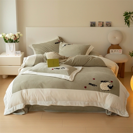 91家纺网 家纺一手货源 找家纺 （总）名品优仓 2024新款华夫格牛奶绒毛巾绣四件套-喜洋洋