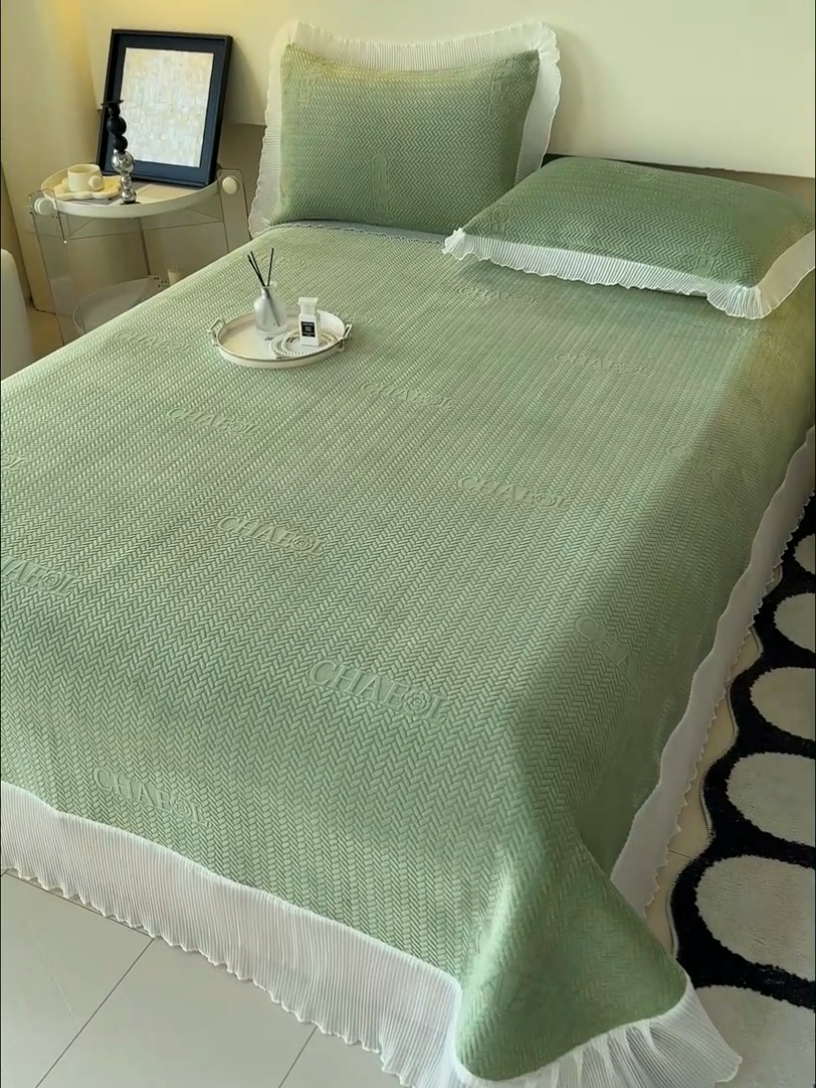 91家纺网 家纺一手货源 找家纺 冬然家纺 2024新款雕花绒床盖系列 大麦穗-绿