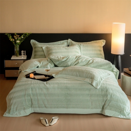 91家纺网 家纺一手货源 找家纺 名品优仓 2024新款金貂绒四件套-欢乐颂 卓豆绿