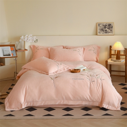 91家纺网 家纺一手货源 找家纺 （总）名品优仓 2024新款牛奶绒绣花四件套-麦穗