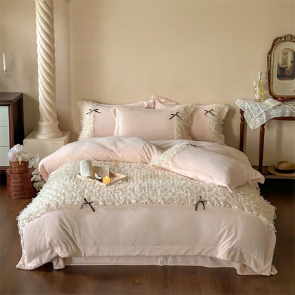 91家纺网 家纺一手货源 找家纺 （总）名品优仓 2024新款高克重牛奶绒蕾丝四件套-爱瑞丝的梦