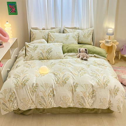 91家纺网 家纺一手货源 找家纺 本制 2025新款B类牛奶绒印花四件套 青叶飘逸