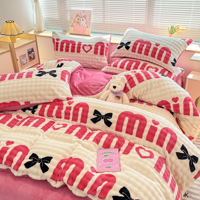 91家纺网 家纺一手货源 找家纺 梵克保罗 2024新款泡泡绒加厚立体牛奶绒单被套多功能被套毯 min粉