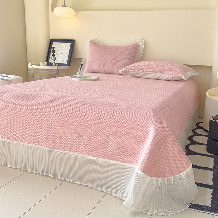 91家纺网 家纺一手货源 找家纺 （总）冬然家纺 2024新款雕花绒床盖系列