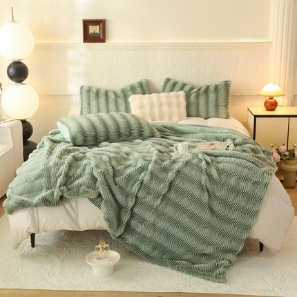 91家纺网 家纺一手货源 找家纺 逸尚阁 2024新款极奢兔绒被套毯毛毯 陨石绿-毛毯