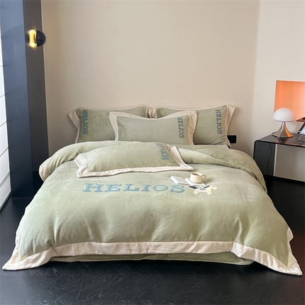 91家纺网 家纺一手货源 找家纺 （总）名品优仓 2024新款高克重牛奶绒毛巾绣四件套-莫安迪