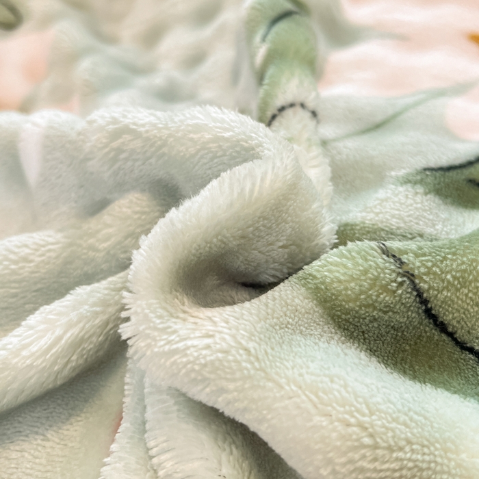 91家纺网 家纺一手货源 找家纺 梵克保罗 2024新款泡泡绒加厚立体牛奶绒单被套多功能被套毯 山茶花