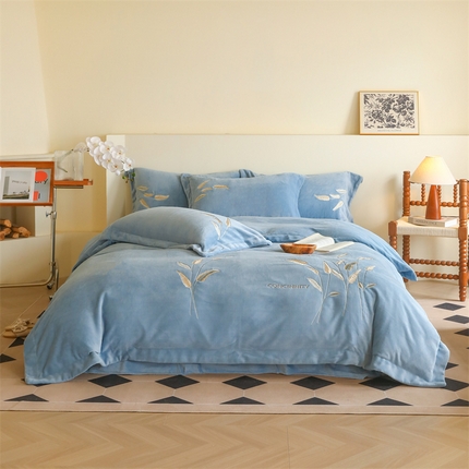 91家纺网 家纺一手货源 找家纺 （总）名品优仓 2024新款牛奶绒绣花四件套-麦穗