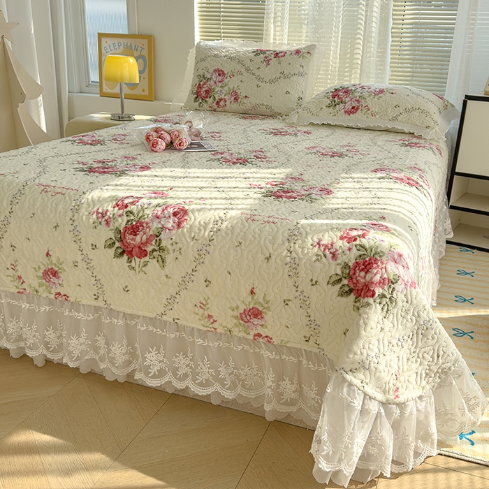 91家纺网 家纺一手货源 找家纺 冬然家纺 2024新款牛奶绒印花床盖 花语温情