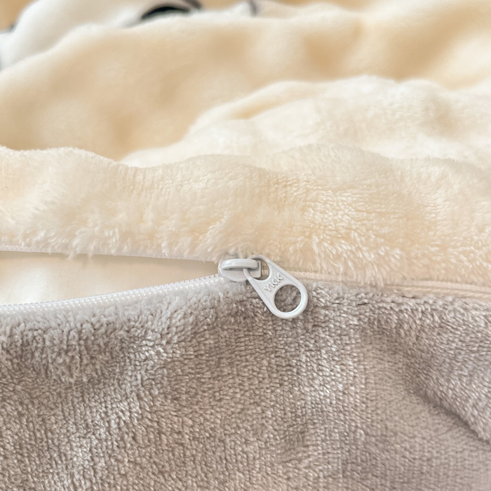 91家纺网 家纺一手货源 找家纺 梵克保罗 2024新款泡泡绒加厚立体牛奶绒单被套多功能被套毯 音乐熊猫