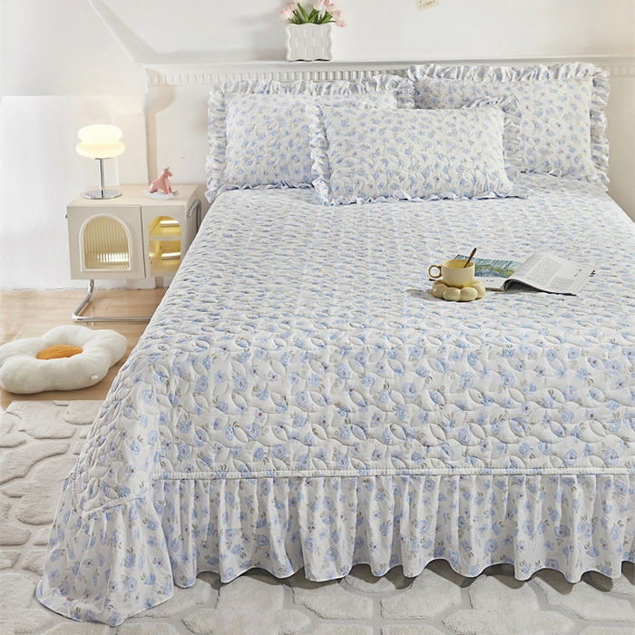 91家纺网 家纺一手货源 找家纺 十个点家纺 2025新款印花夹棉床盖三件套-晚秋系列 蓝色玫瑰