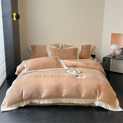 91家纺网 家纺一手货源 找家纺 （总）名品优仓 2024新款高克重牛奶绒毛巾绣四件套-莫安迪