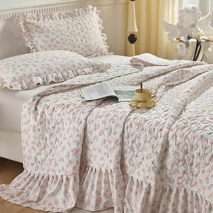 91家纺网 家纺一手货源 找家纺 十个点家纺 2025新款印花夹棉床盖三件套-晚秋系列 红粉世家