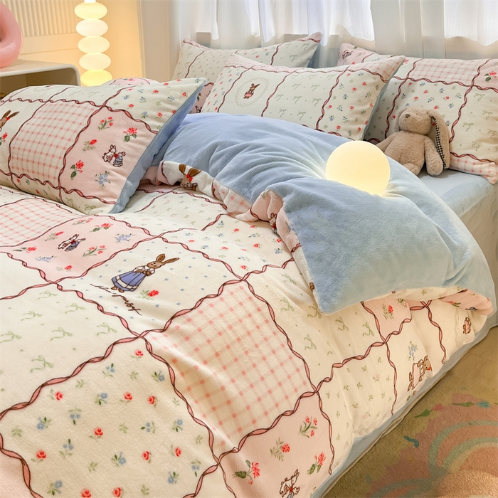 91家纺网 家纺一手货源 找家纺 本制 2025新款B类牛奶绒印花四件套 方格兔