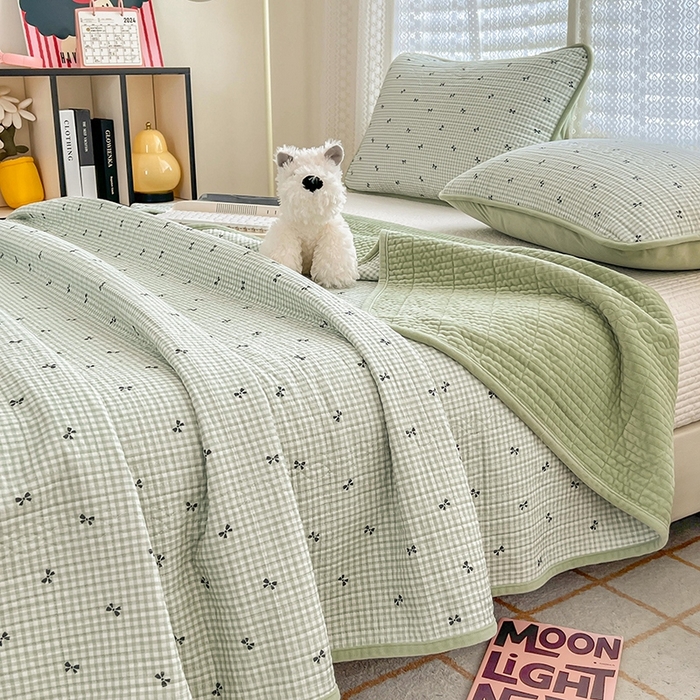 91家纺网 家纺一手货源 找家纺 沐纯家居 2025新款婴儿绒纯棉水洗床盖 小绿格-绿